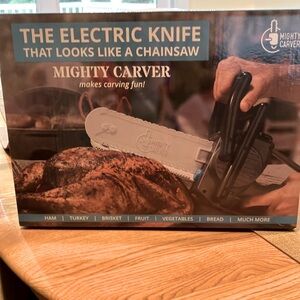 Sharper Image The Electric Knife That looks Like a Chainsaw